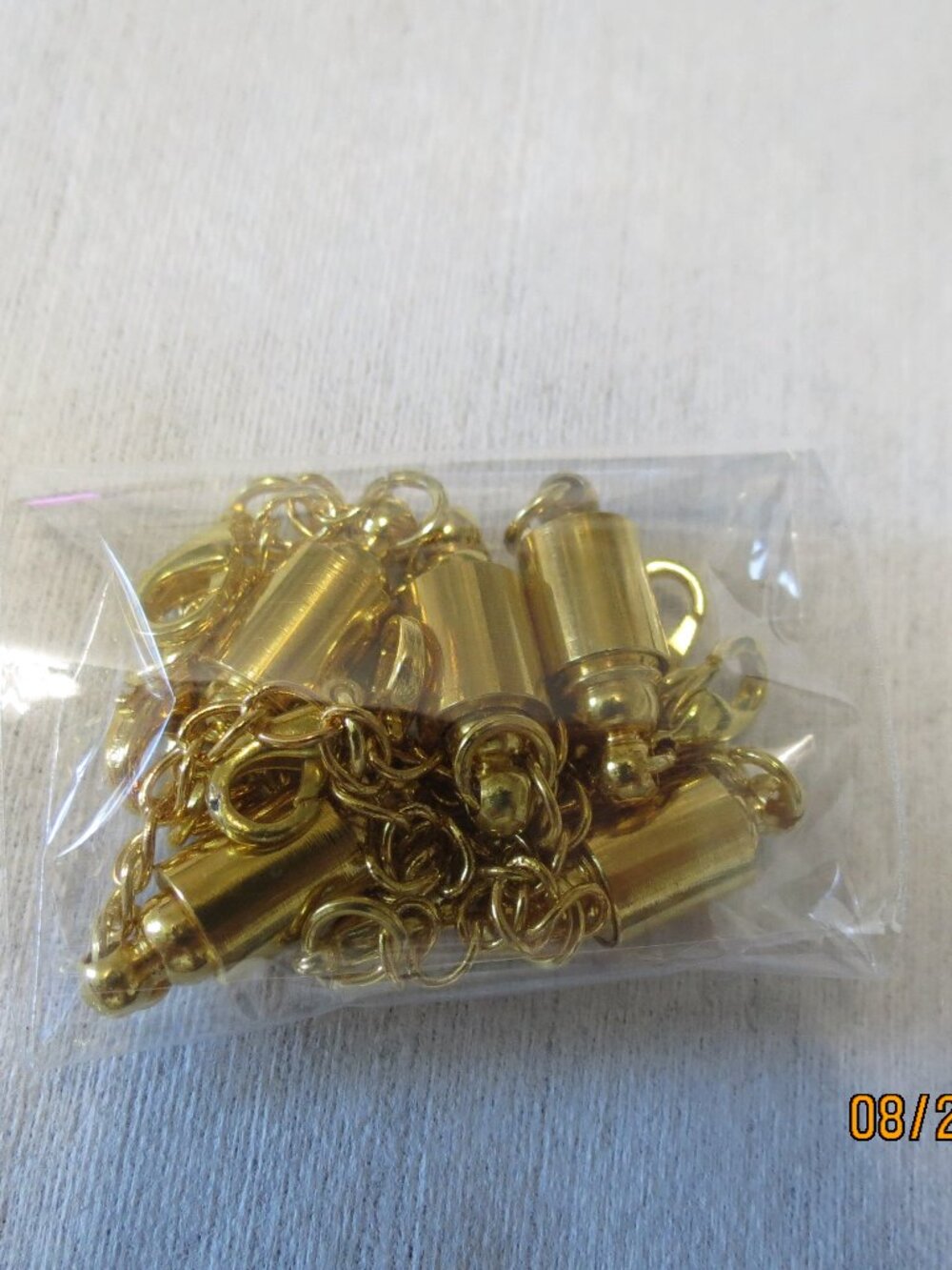 NWT The Beadnova Gold Plated Magic Magnetic Clever Clasp set of 5